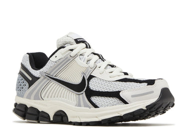 WMNS AIR ZOOM VOMERO 5 'PHOTON DUST BLACK'