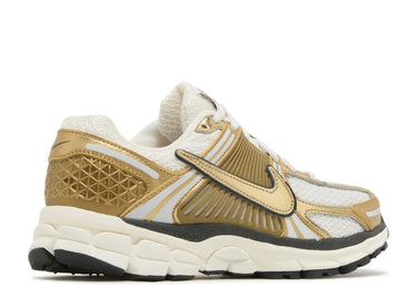 AIR ZOOM VOMERO 5 'METALLIC GOLD'