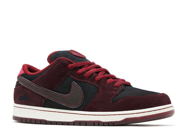 RIOT SKATESHOP X DUNK LOW PRO SB QS 'MAHOGANY DARK BEETROOT'