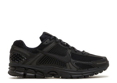 AIR ZOOM VOMERO 5 'TRIPLE BLACK'