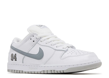 SUPREME X DUNK LOW SB 'WHITE METALLIC SILVER'