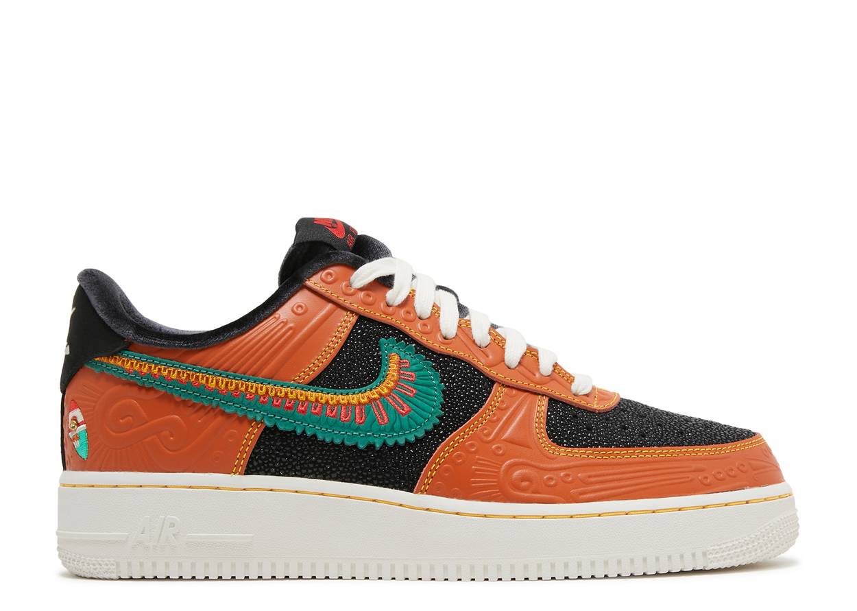 AIR FORCE 1 ‘07 LX SIEMPRE FAMILIA